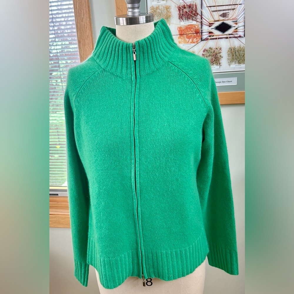 Kelly Green 100% Cashmere Zip-Up Sweater in size L